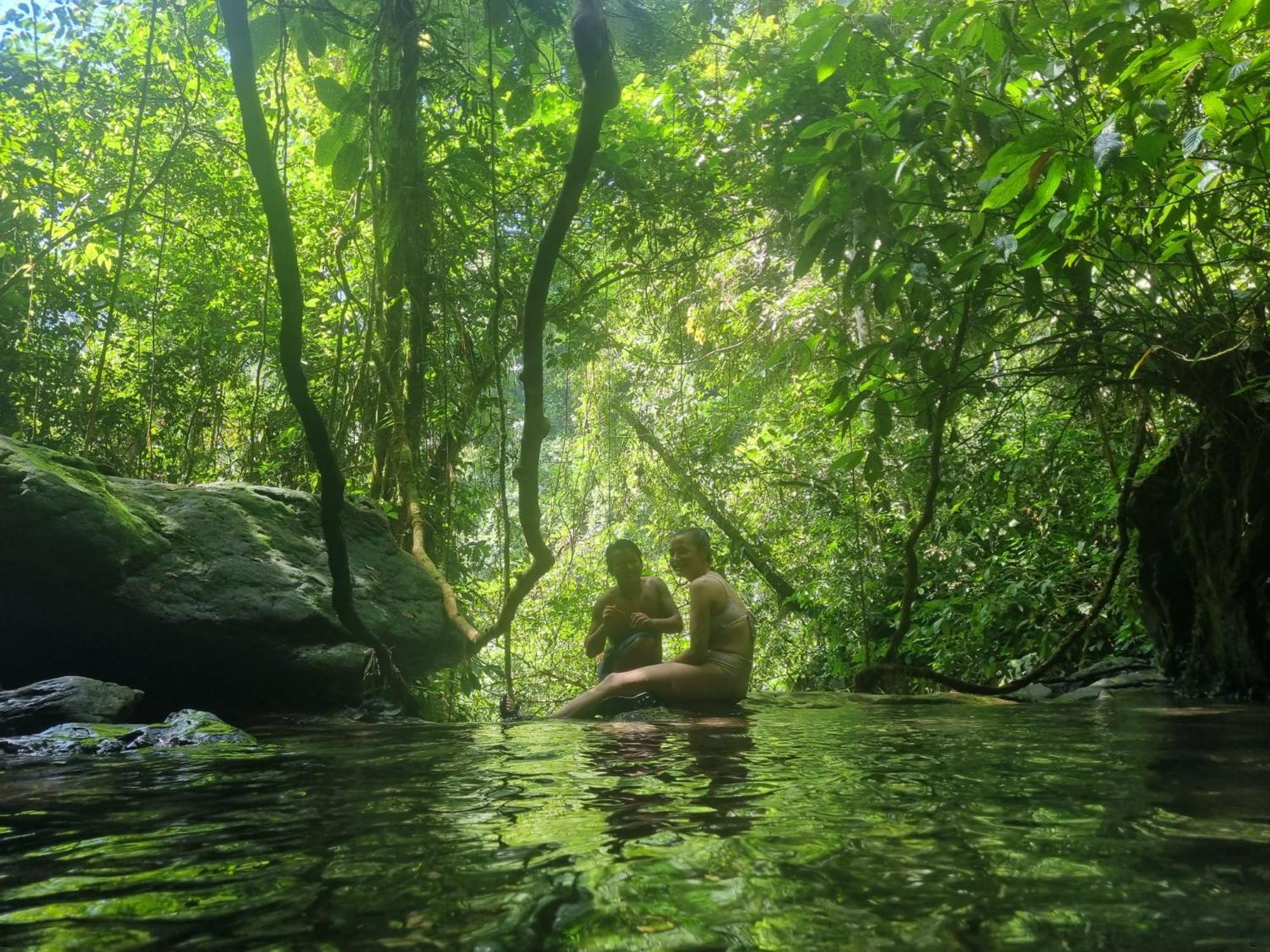 Lucky Bamboo'Bungalows-Resto And Orangutan Jungle Trekking Tours Bukit Lawang Ngoại thất bức ảnh