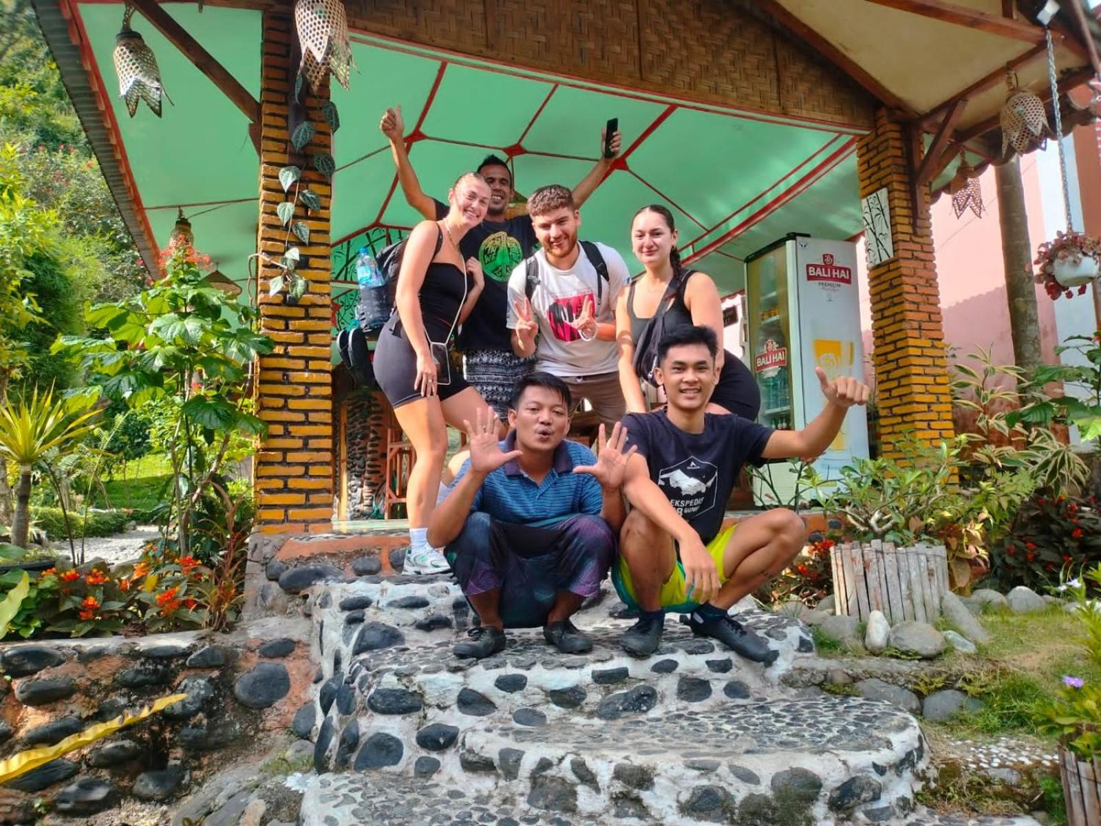 Lucky Bamboo'Bungalows-Resto And Orangutan Jungle Trekking Tours Bukit Lawang Ngoại thất bức ảnh